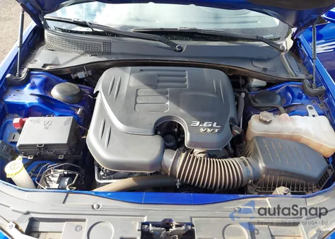 2021 Chrysler 300 Touring L Awd из США, поврежденный, VIN 2C3CCARG5MH567093